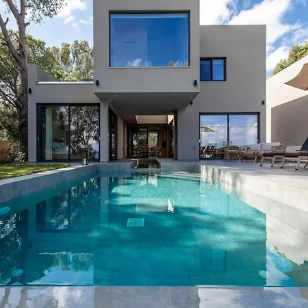 Villa In Zakynthos With Sea Views & Pool